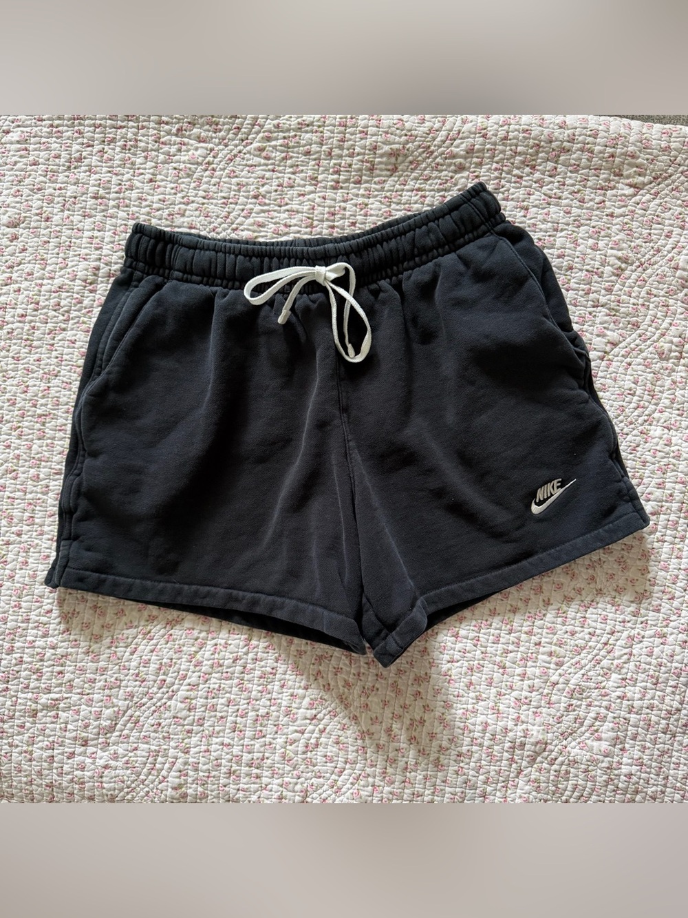 Nike Women’s Black Athletic Sweat Shorts, Classic Logo Size Medium